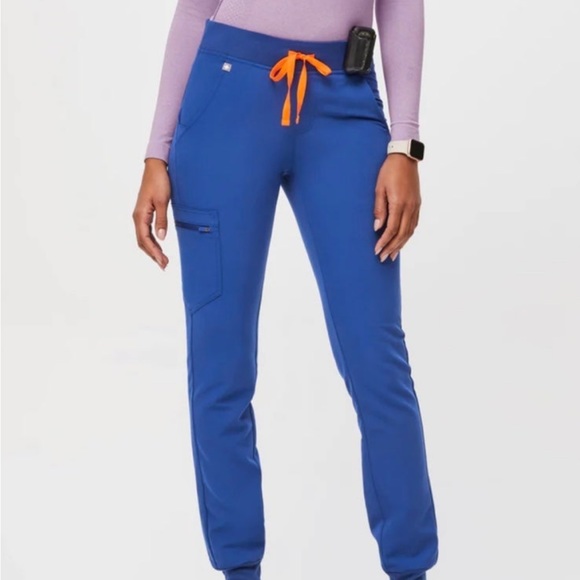 Figs Jogger Scrub Pants - Picture 1 of 6